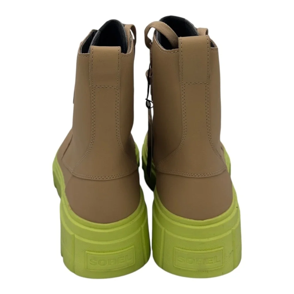 SOREL Boots Women 10 Caribou Waterproof Leather Chunky Lug Sole Outdoor Tan